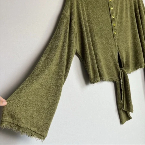 Free People Green Emma’s Henley Top Sz L Tie Waist Raw Hem LS Fairy Boho EUC - Picture 8 of 14
